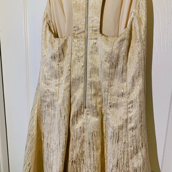 Golden shiny dress 💎🌹 size S - Picture 12 of 14